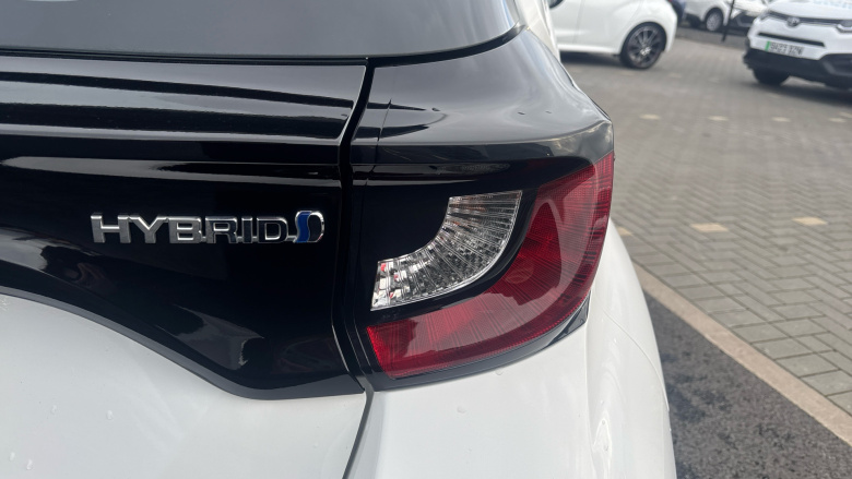 Toyota Yaris 1.5 Hybrid Icon 5dr CVT Hybrid Hatchback